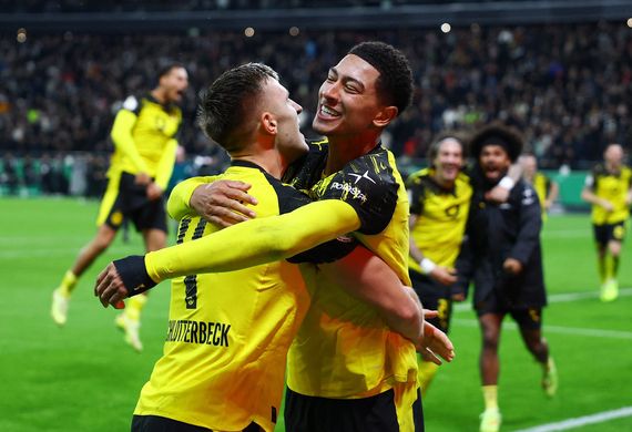 Nhận định soi kèo Hamburg vs Dortmund lúc 21h30 ngày 8/11/2025